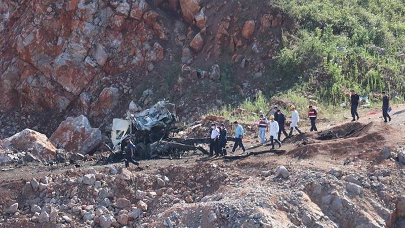 Endüstriyel kazalar uzmanı Prof. Veli Deniz:  Sakarya'daki fabrikada olması gerekenden çok fazla patlayıcı olduğu anlaşılıyor