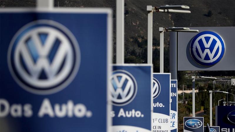 Volkswagen, "çip krizi"nin ikinci çeyrekte üretimi daha fazla etkileyeceğini duyurdu