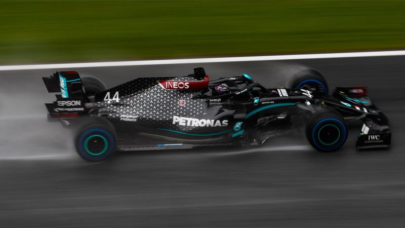 Koronavirüs testi negatife dönen Hamilton, F1 sezonunun son ayağında yarışacak