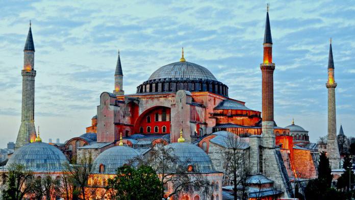 İran'dan Ayasofya açıklaması: Türkiye halkını bu önemli İslami başarıdan dolayı kutluyoruz 