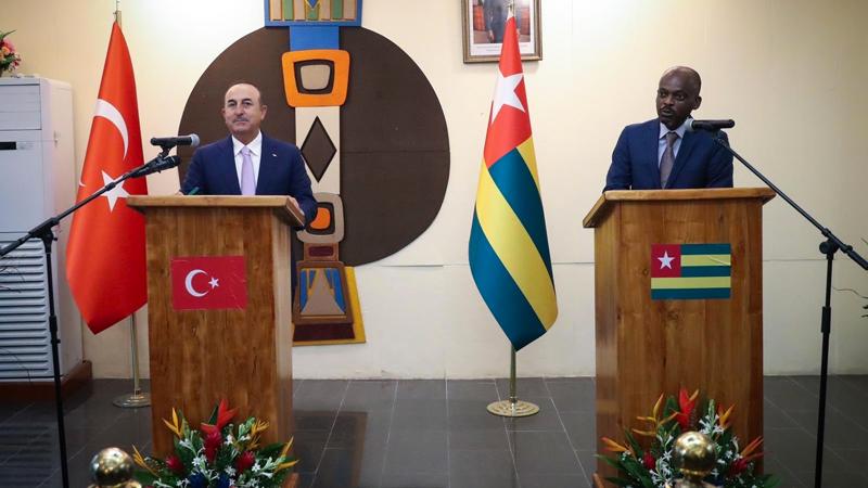 Dışişleri Bakanı Çavuşoğlu Togo'da: "İlk resmî ziyareti yapmaktan mutluluk duyuyorum"