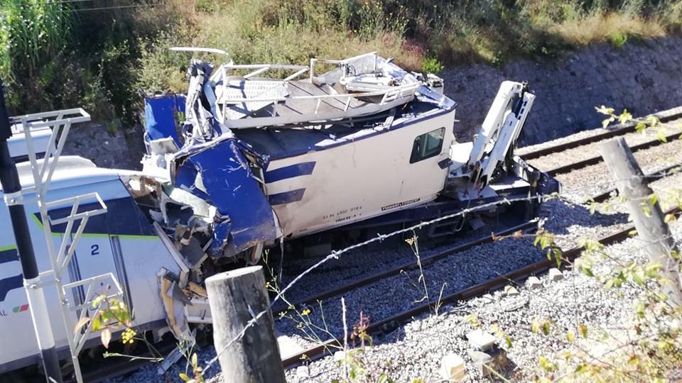 Portekiz’de hızlı tren kazası: 1 ölü, 50 yaralı