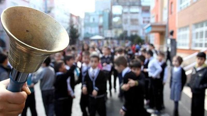 Bakanlık öğretmenlere kronik hastalıklarını sordu, öğrencilerin de bilgisayarı olup olmadığı tespit edilecek