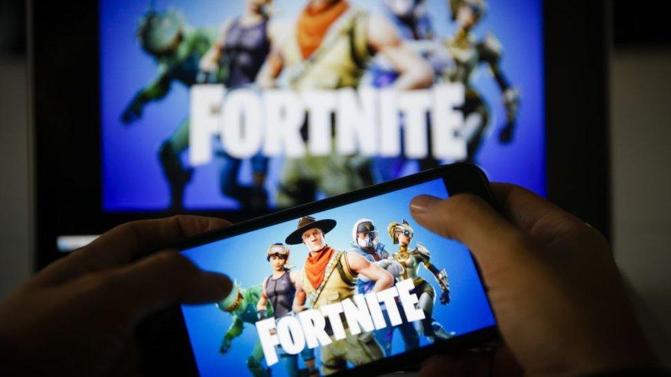 Apple, popüler video oyunu Fortnite'ı App Store'dan kaldırdı 