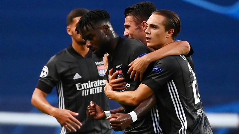 Lyon tarih yazdı, Manchester City'yi evine yolladı!