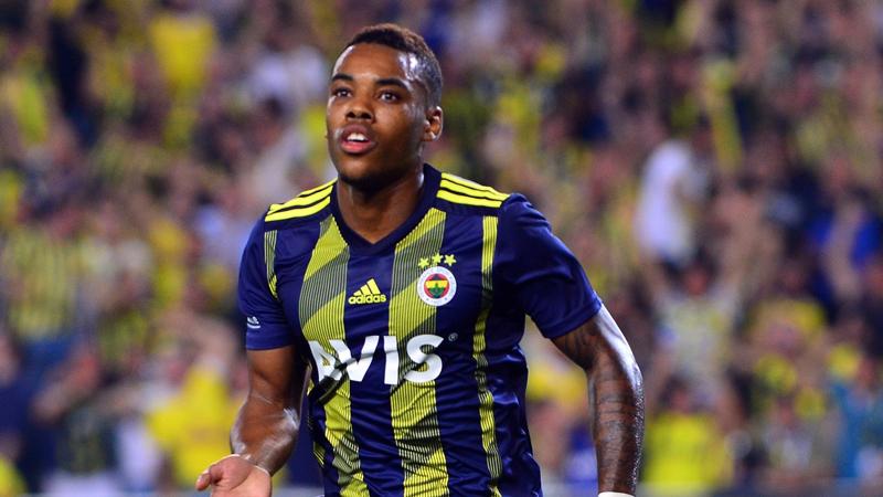 Fenerbahçe, Rodrigues'i göndermeye çalışıyor!