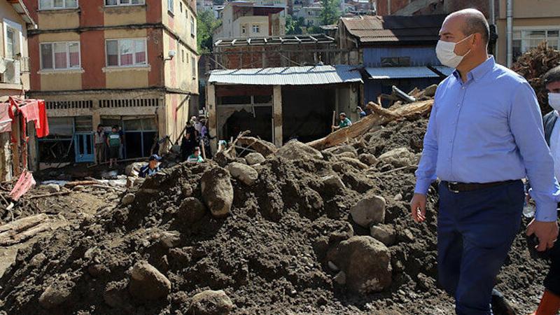 Bakan Soylu: Giresun'da selden zarar gören esnafa yapılacak ödemeler bugün başlıyor