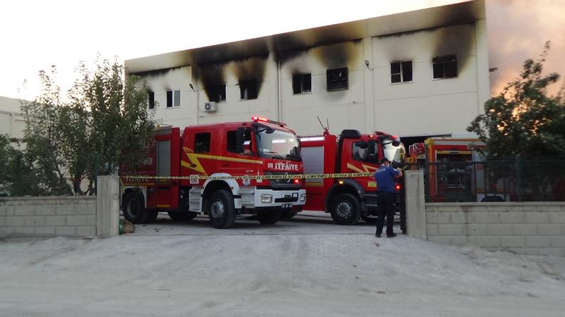 Denizli'de kuruyemiş fabrikasında patlama: 2 ölü, 3 yaralı