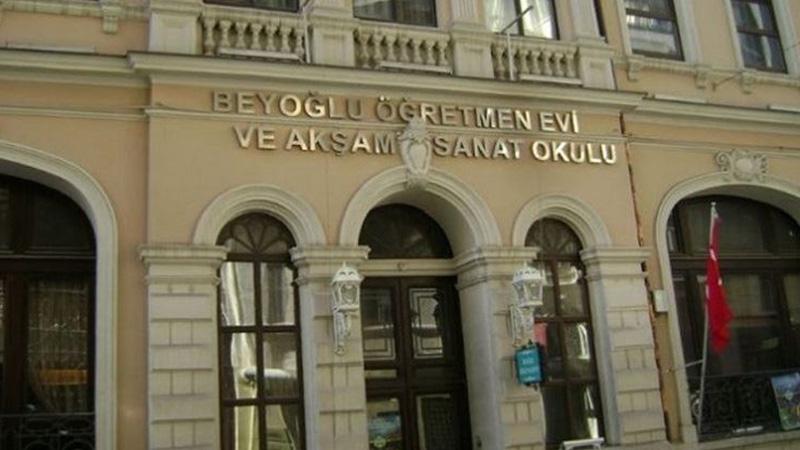 CHP'li Şeker'den Bakan Selçuk'a: Beyoğlu Öğretmenevi'nin Sultan Beyazıt Vakfı'na devredildiği iddiası doğru mu?