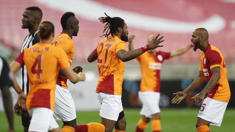 Galatasaray Marcao ile anlaştı; sıra Luyindama ve Emre Akbaba'da