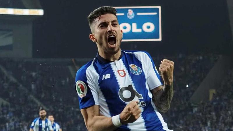 Galatasaray'a piyango vurdu; Manchester City ve Porto, Telles için anlaştı