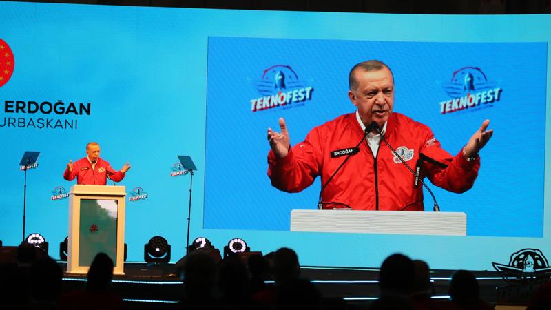 Cumhurbaşkanı Erdoğan: İHA alanındaki başarıyı inşallah otomobil ve uçan arabalarda yakalayacağız