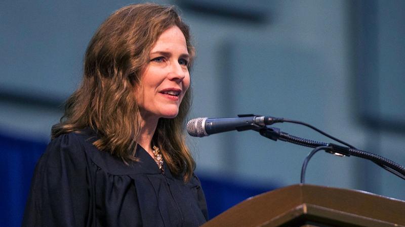 Trump boşalan Yüksek Mahkeme yargıcı koltuğu için Amy Coney Barrett'i aday gösterdi!