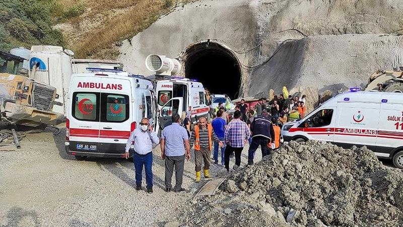 Kop Dağı Tüneli inşaatı işçileri: Maliyetten kaçmak için hayatımızı hiçe sayıyorlar