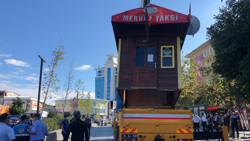 İBB, 3 taksicinin öldüğü silahlı kavgaya karışan duraklara kilit vurdu