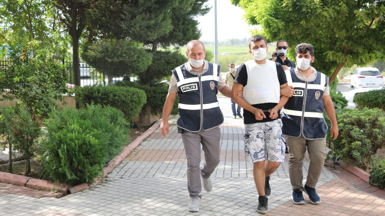 Eşini kalbinden bıçaklayarak öldüren koca tutuklandı