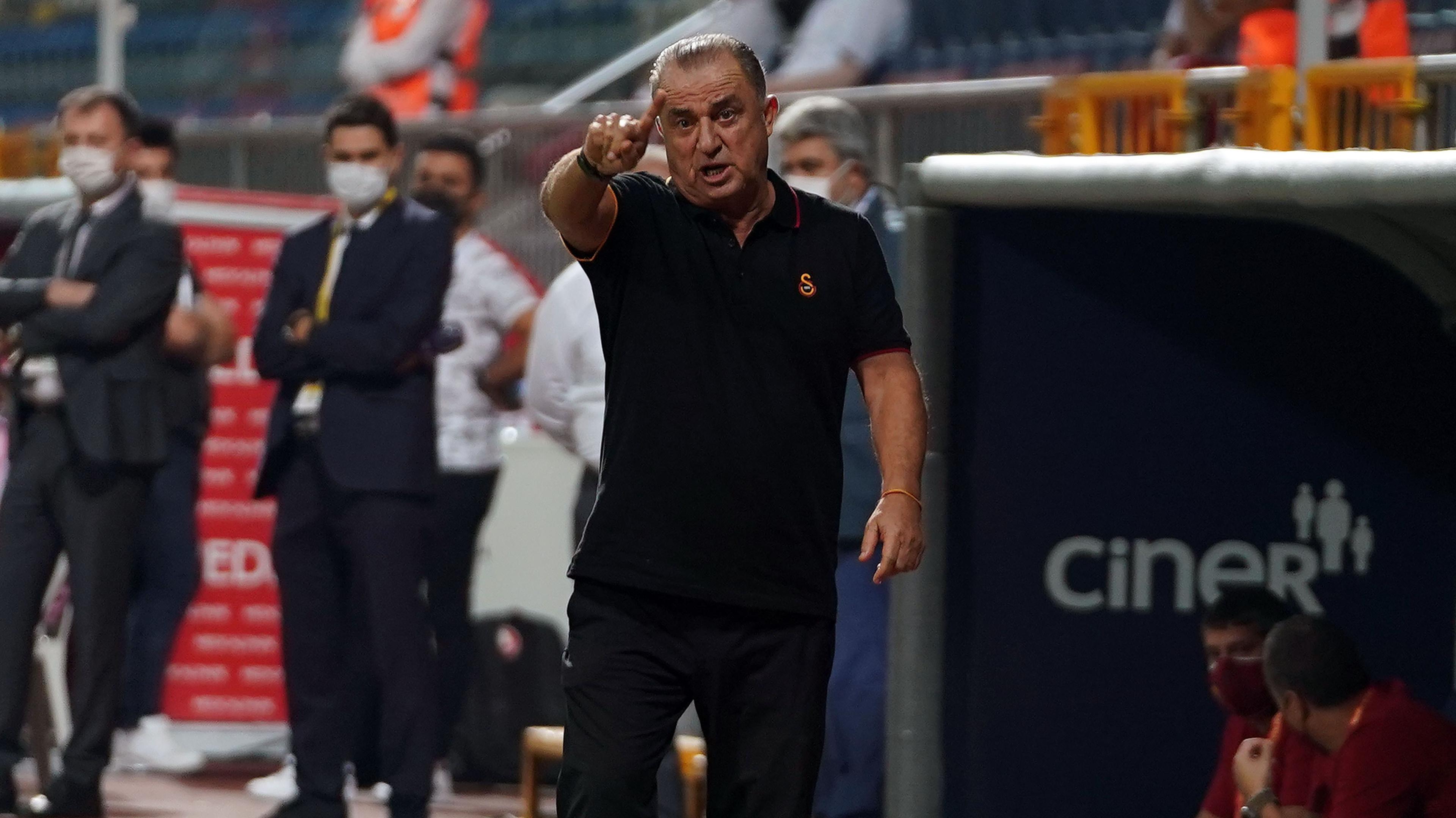 Fatih Terim: Ben Galatasaray'ı terk etmedim, oyunu terk ettim