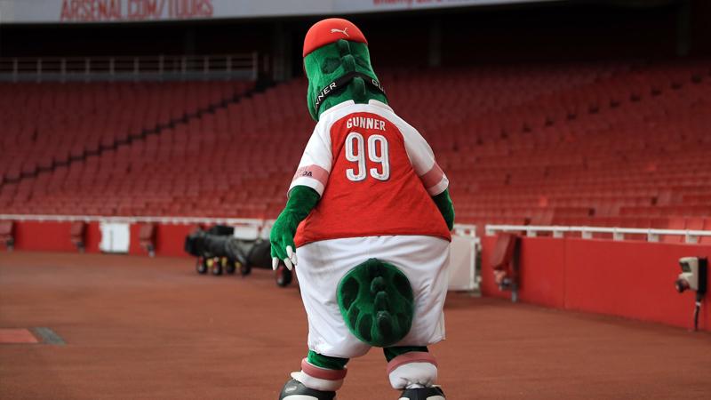 Arsenal'in görevine son verdiği Gunnersaurus, Sevilla'ya transfer oldu!