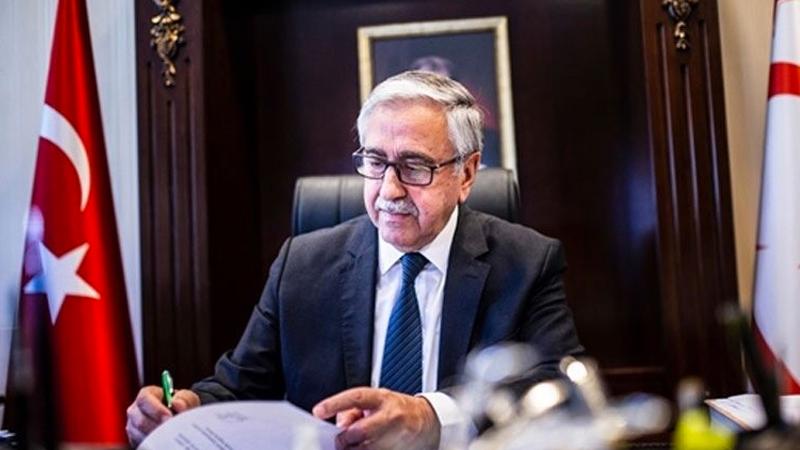 Akıncı, adaylıktan çekilmesi için tehdit edildiğini iddia etti; Türkiye’nin Lefkoşa Büyükelçiliği'nden yanıt geldi