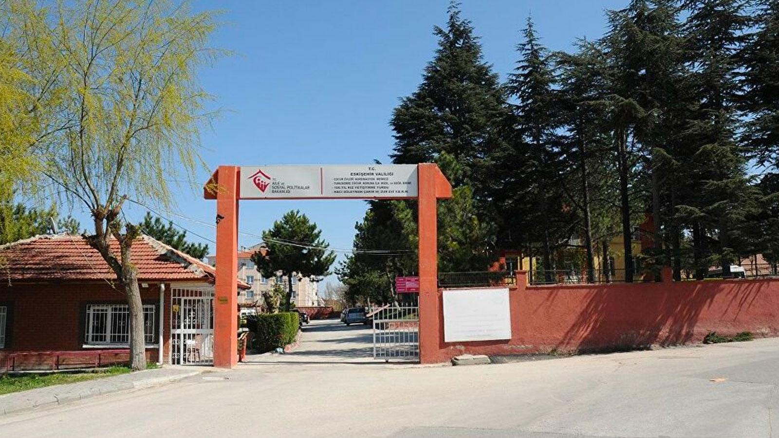 Sözcü yazarı Saymaz: Sorumsuzluk, Eskişehir’deki bir huzurevinde 10 can aldı