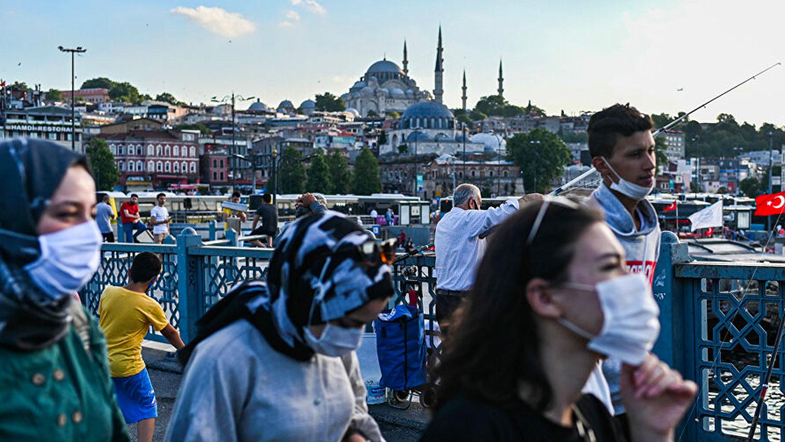 Bilim Kurulu Üyesi Doç. Dr. Turan: Tatil yerlerinden İstanbul'a dönenler ile birlikte vakalarda hareketlenme oldu