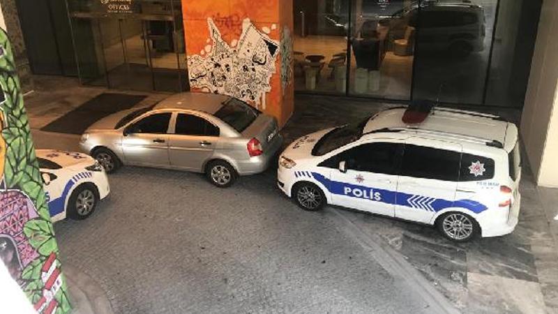 Şişli'de rezidansta 3 kişiye silahlı saldırı