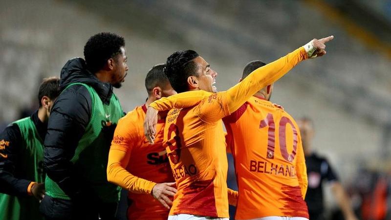 Galatasaray Süper Lig'de 3 hafta sonra galip!