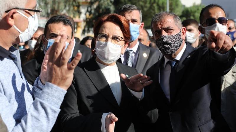 Meral Akşener, deprem bölgesinde