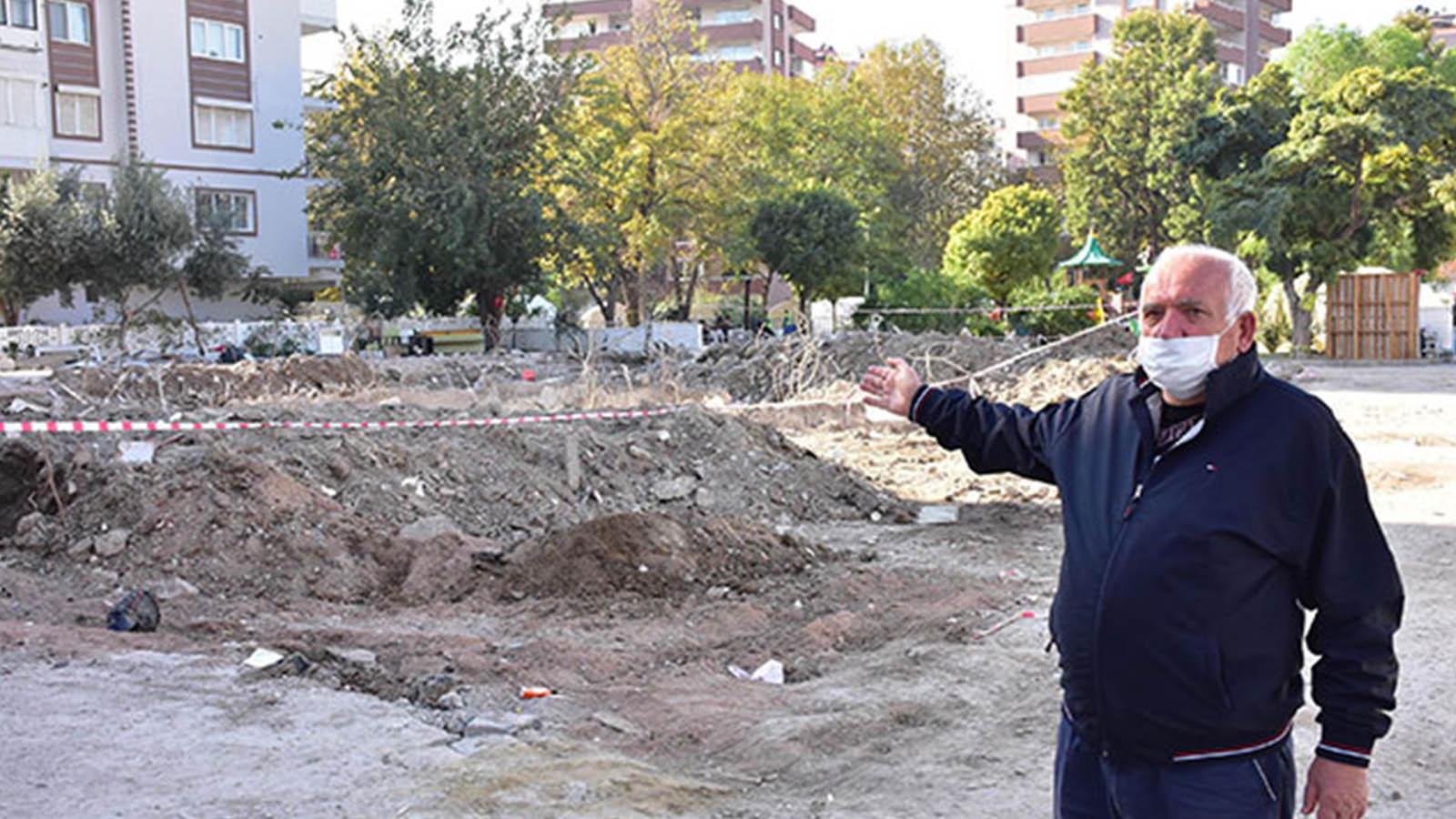 İzmir depreminde yıkılan Yağcıoğlu Sitesi'nde çatlaklar boyayla kapatılmış