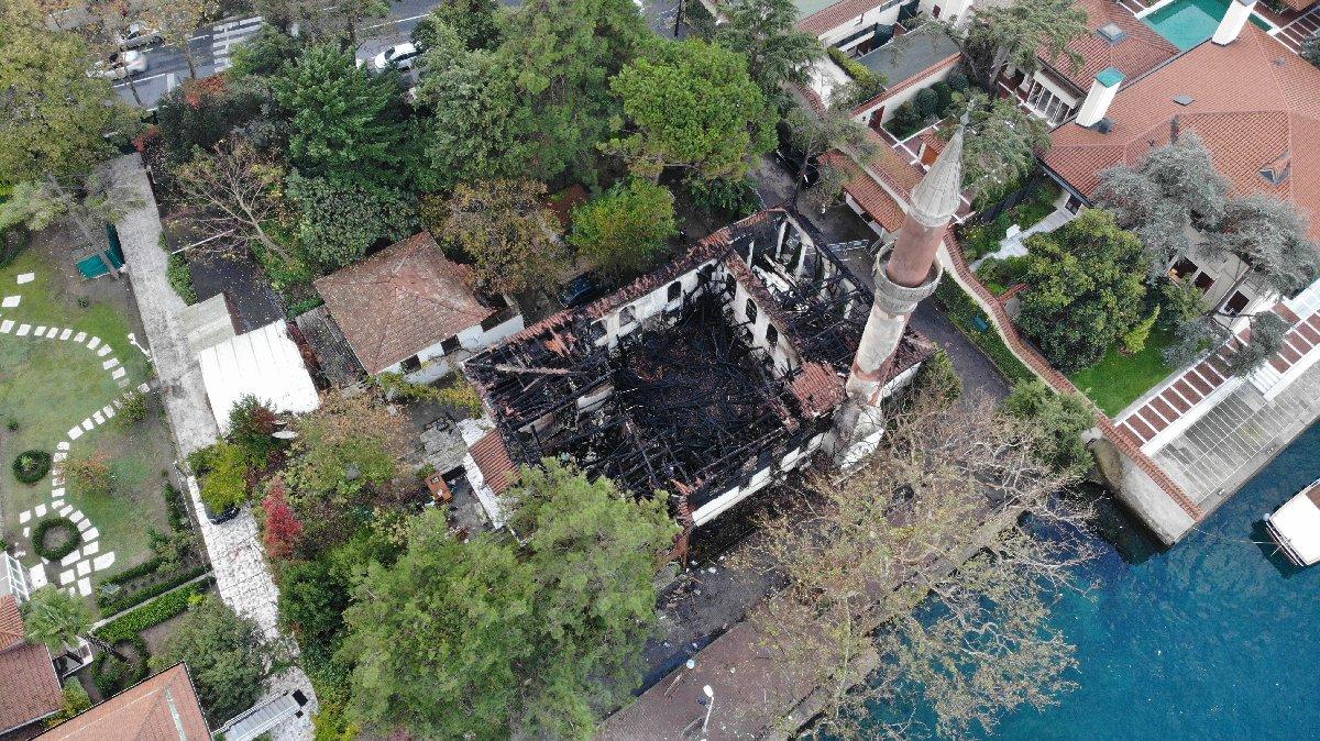 Tarihi Vaniköy Camii yangınıyla ilgili itfaiye raporu: Elektrik kabloları tutuşmuş