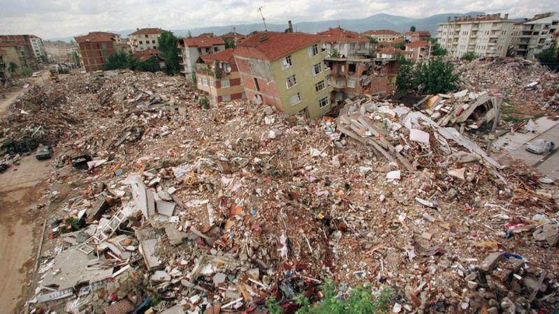 Dr. Sak: Beklenen İstanbul depreminin tahmini büyüklüğü 7.6; 2024'e kadar Marmara'da deprem olma olasılığı yüzde 50