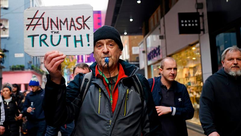 Londra'da aşı karşıtlarından protesto: 60'tan fazla gözaltı