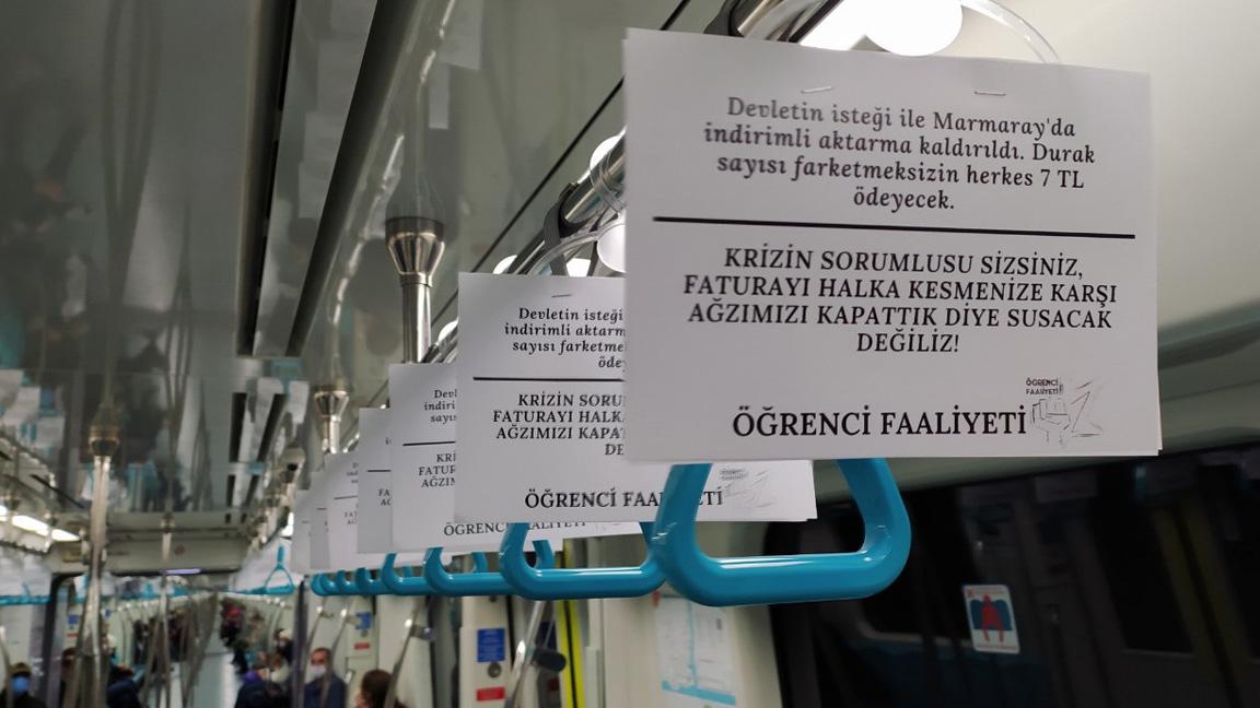 Marmaray'da aktarma indiriminin kaldırılmasına karşı askı eylemi