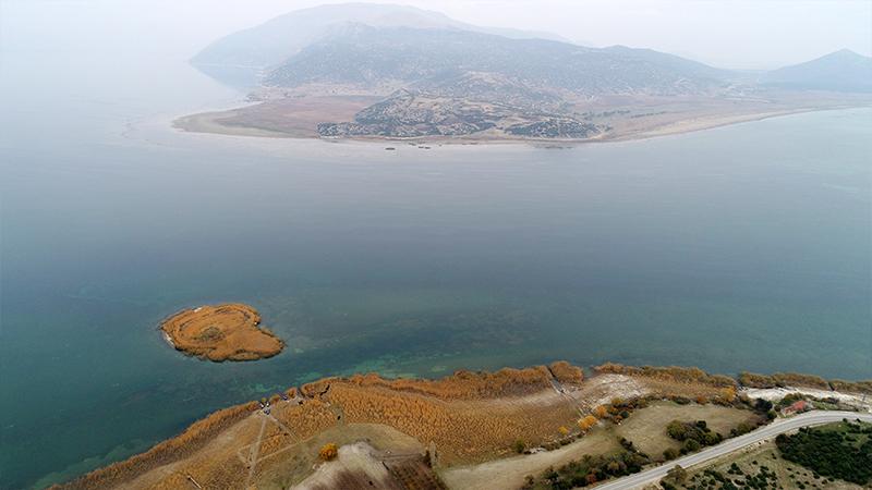 Aşırı kirlilik ve su kaybından ötürü Eğirdir Gölü ikiye ayrılabilir!