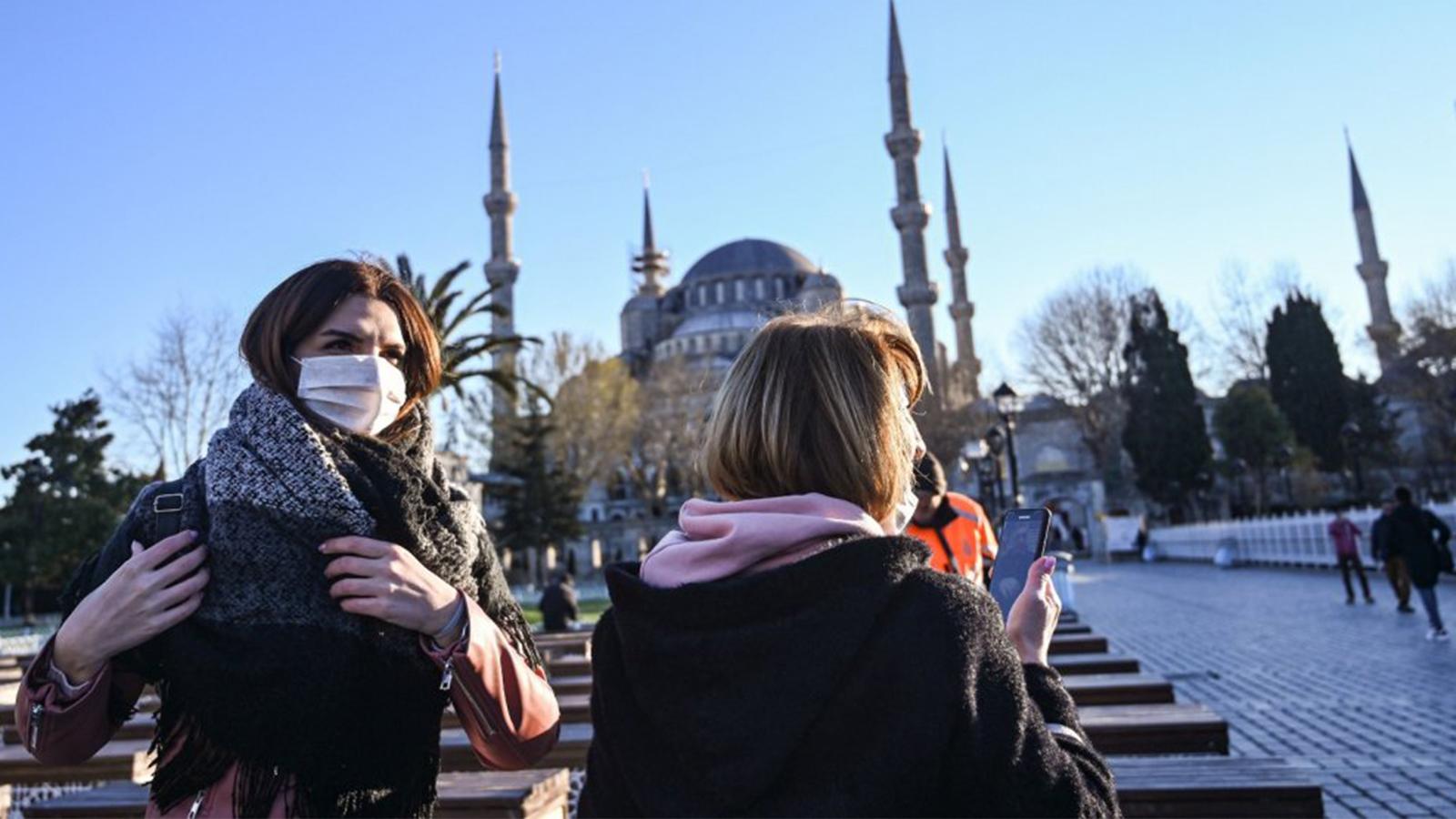 CHP'li Antmen, Bakan Koca'ya sordu:  PCR testi istenmediğini zaman ülkeye kaç Koronavirüs hastası girdi