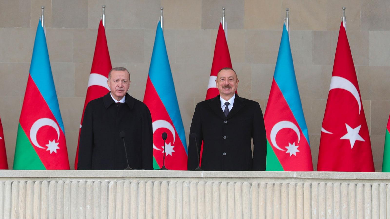 Erdoğan - Aliyev (sağda)