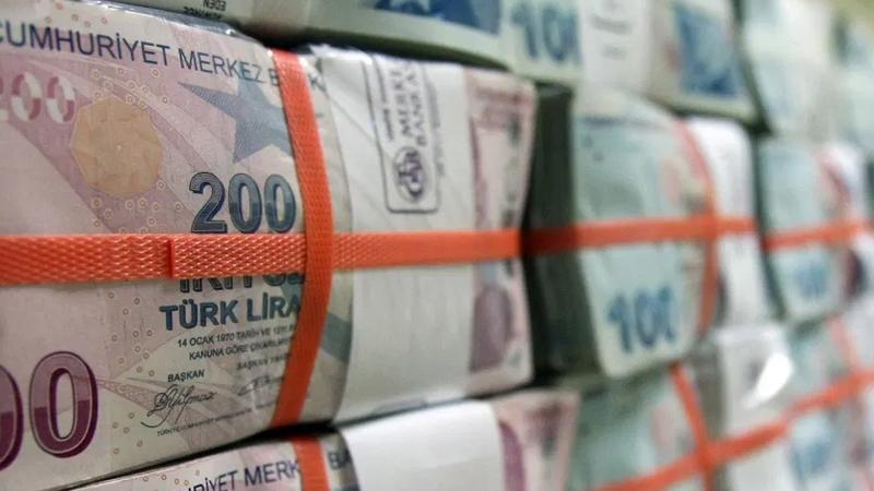 Mustafa Balbay: AKP'den önceki 4 hükûmet 15 yılda 200 milyon lira örtülü ödenek harcadı, şimdi bir ayda 280 milyon lira harcanıyor