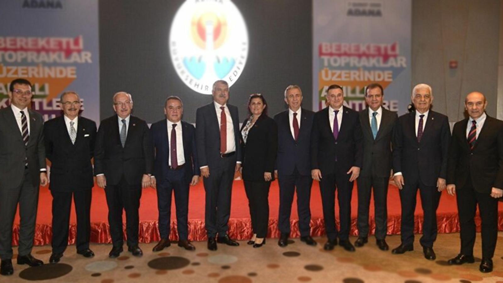 CHP’li 11 büyükşehir belediye başkanından ortak 2021 açıklaması: Yaraları sarma ve ekonomik atılım yılı olacak