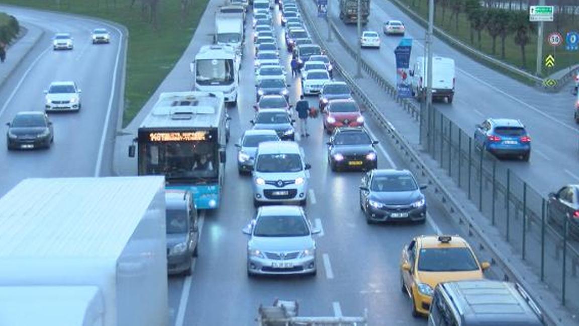 İstanbul'da trafik yoğunluğu yüzde 71'e ulaştı 