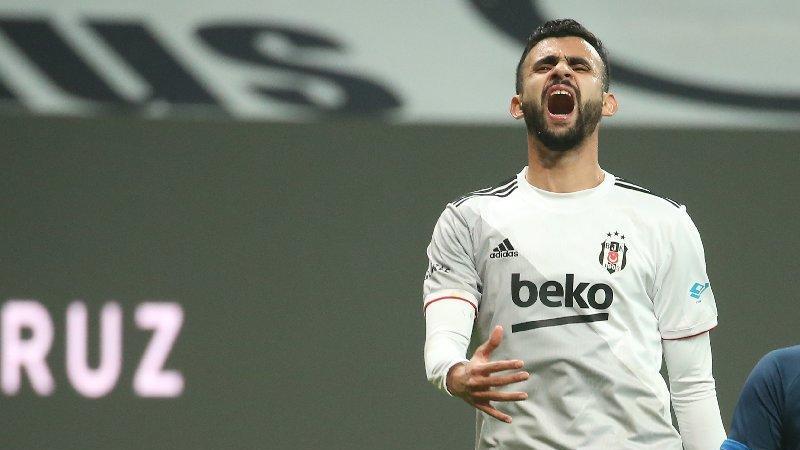 Rachid Ghezzal'dan Beşiktaş'a kötü haber!