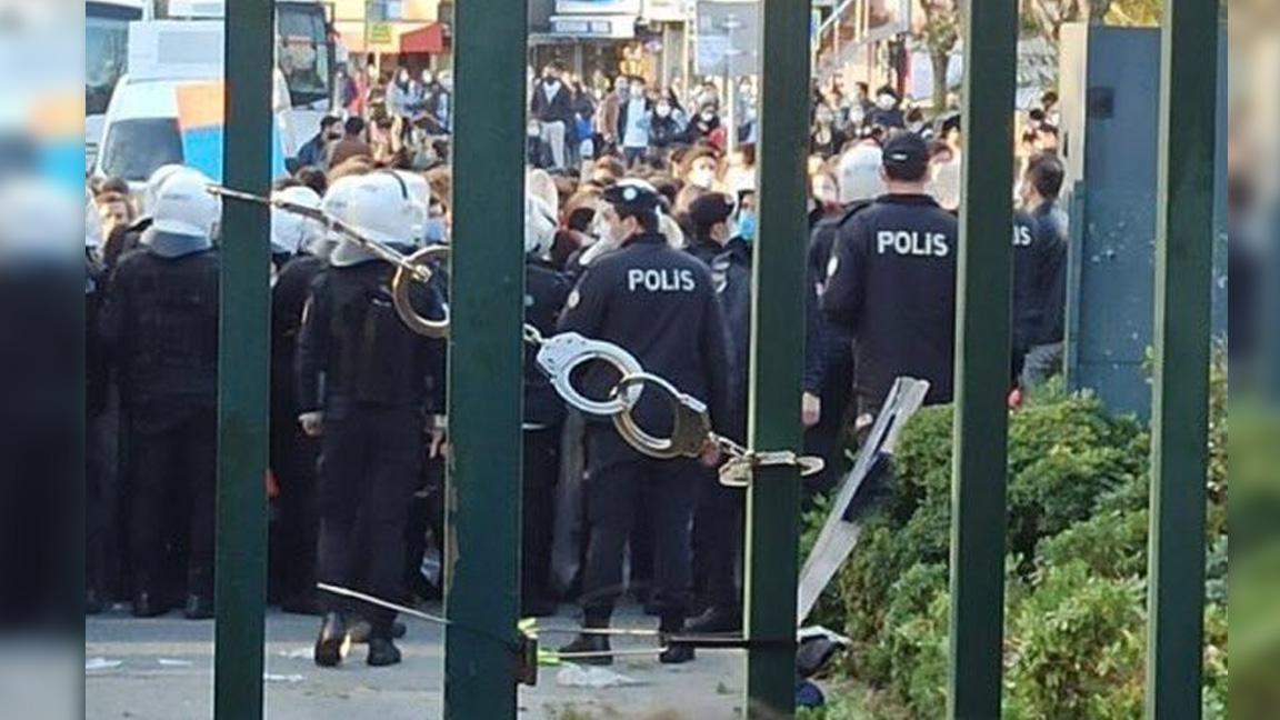 Ekrem İmamoğlu: Boğaziçi Üniversitesi öğrencilerinin yanındayım