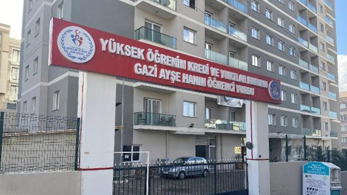 10 gün içerisinde İngiltere'den Türkiye'ye giren 68 kişi Buca'da yurtta karantinaya alındı