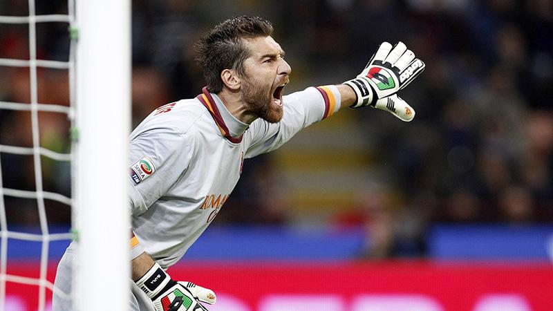 Galatasaray'ın eski kalecisi De Sanctis trafik kazası geçirdi, yoğun bakıma alındı