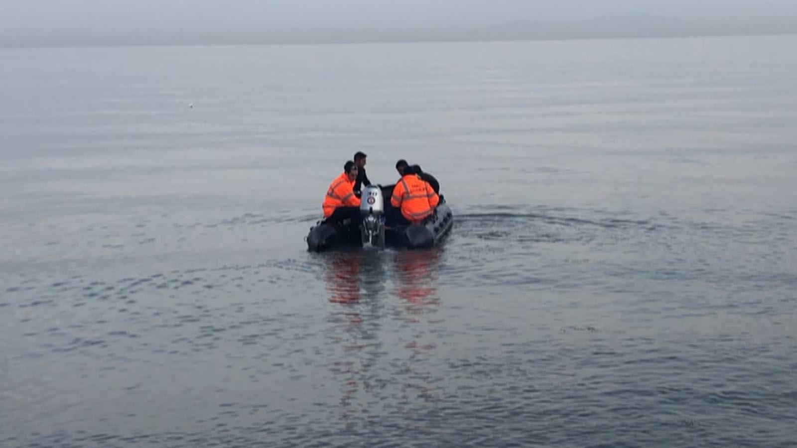 Sandalla açıldıktan sonra kaybolan Ümit Çakmak'ı arama çalışmaları üç gündür devam ediyor