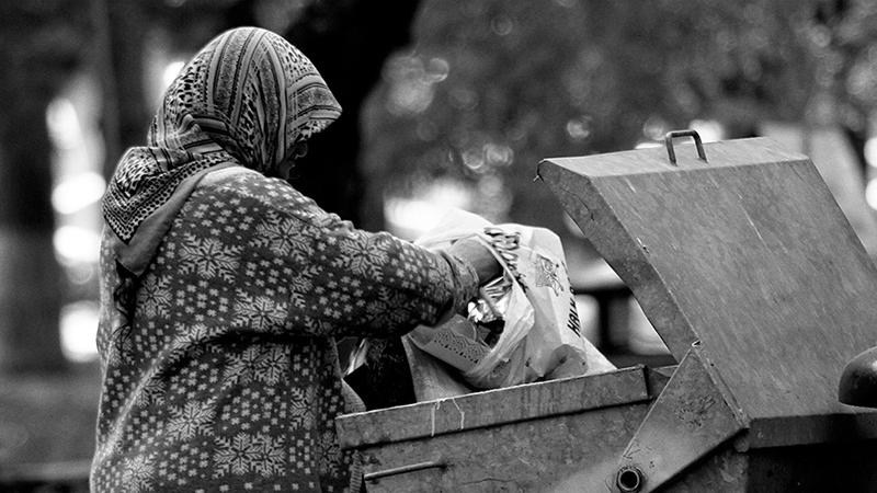 Karar yazarı Akif Beki: Evine ekmek götüremeyenlerin sayısı, her geçen gün şahlanıyor ama iktidar sözcüleri bunları konuşmayı sevmiyor