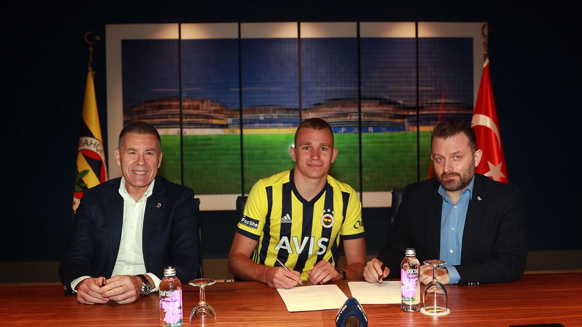 Fenerbahçe, Attila Szalai'yi kadrosuna kattı