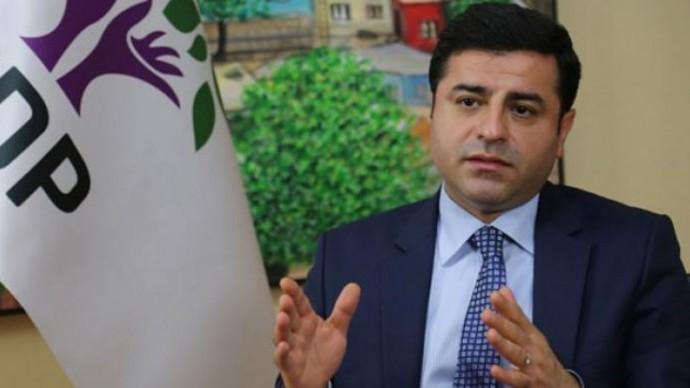 Demirtaş, muhalefet partilerini ortak basın toplantısıyla hükûmeti istifaya çağırmaya davet etti: Bugün değilse ne zaman?