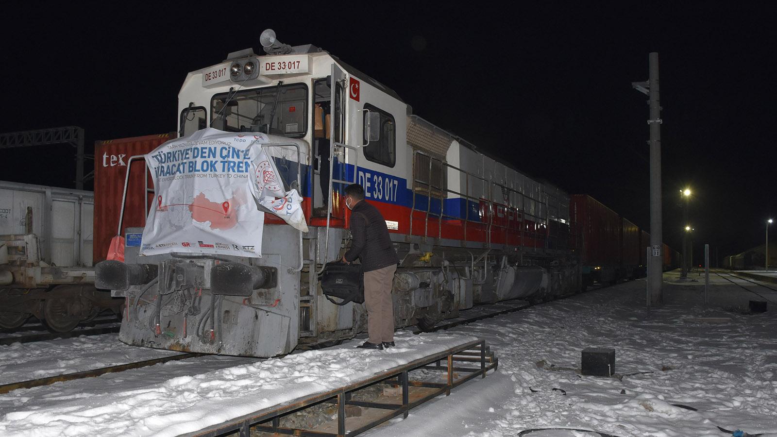 Çin'e yapılan bor ihracatında ilk tren Sivas'a ulaştı