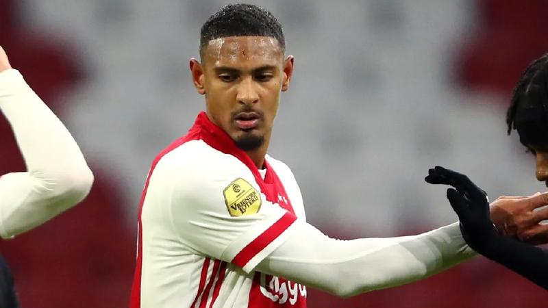 Ajax tarihinin en pahalı transferi Haller'i UEFA listesine almayı unuttu!