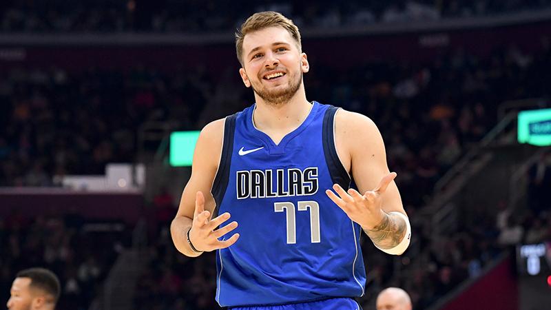 Dallas Mavericks, "triple-double" yapan Doncic ile kazandı